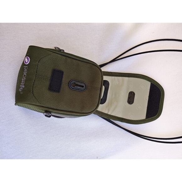 Pacsafe "Smart Travel Gear" Green Small Travel Bag PB006 (metrosafe 50) w/ Strap - Picture 4 of 13